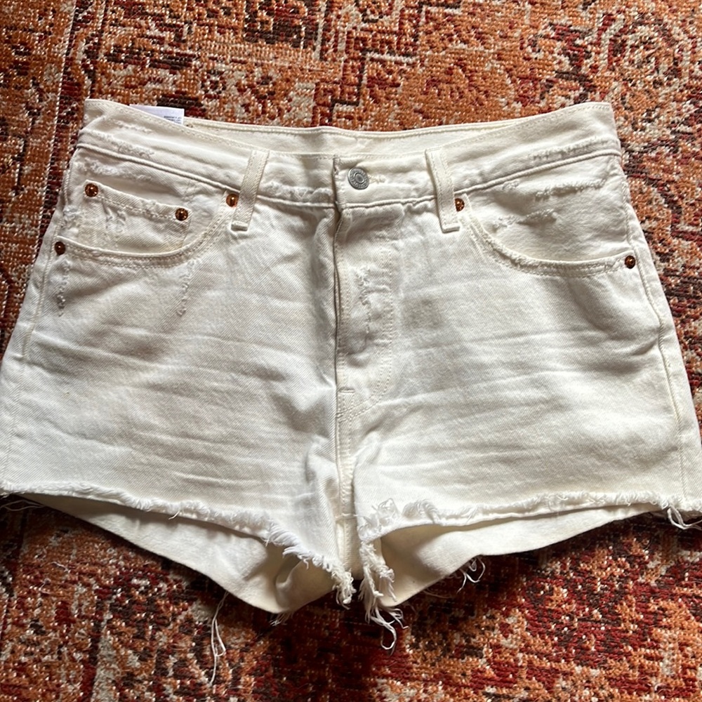 Levi’s white denim 501 high rise shorts